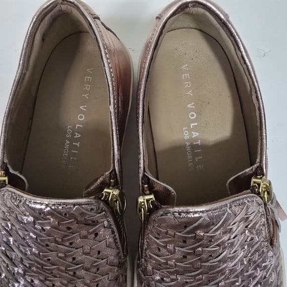 Very Volatile Pink Slip On Shoes Leather Uppers Girly - Picture 5 of 9